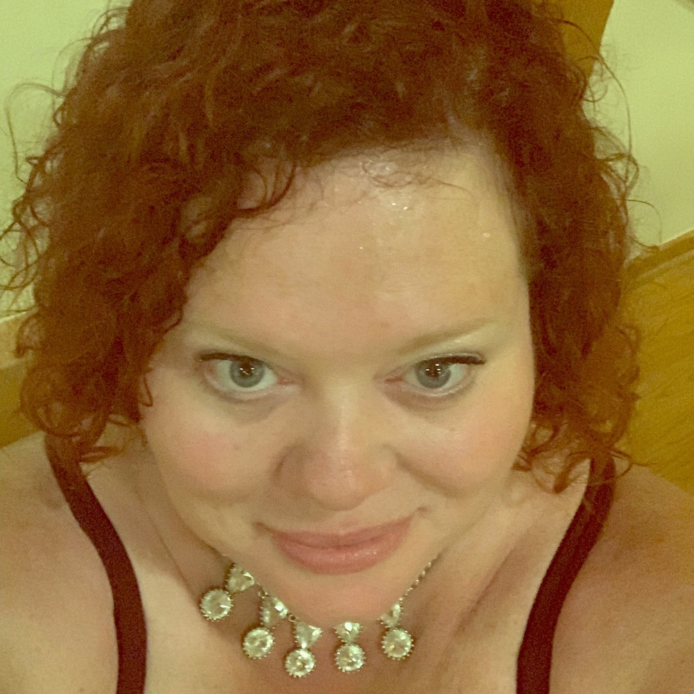 Meet your Posher, Carrie